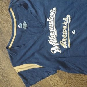 Milwaukee Brewers v neck short sleeve t shirt size XL